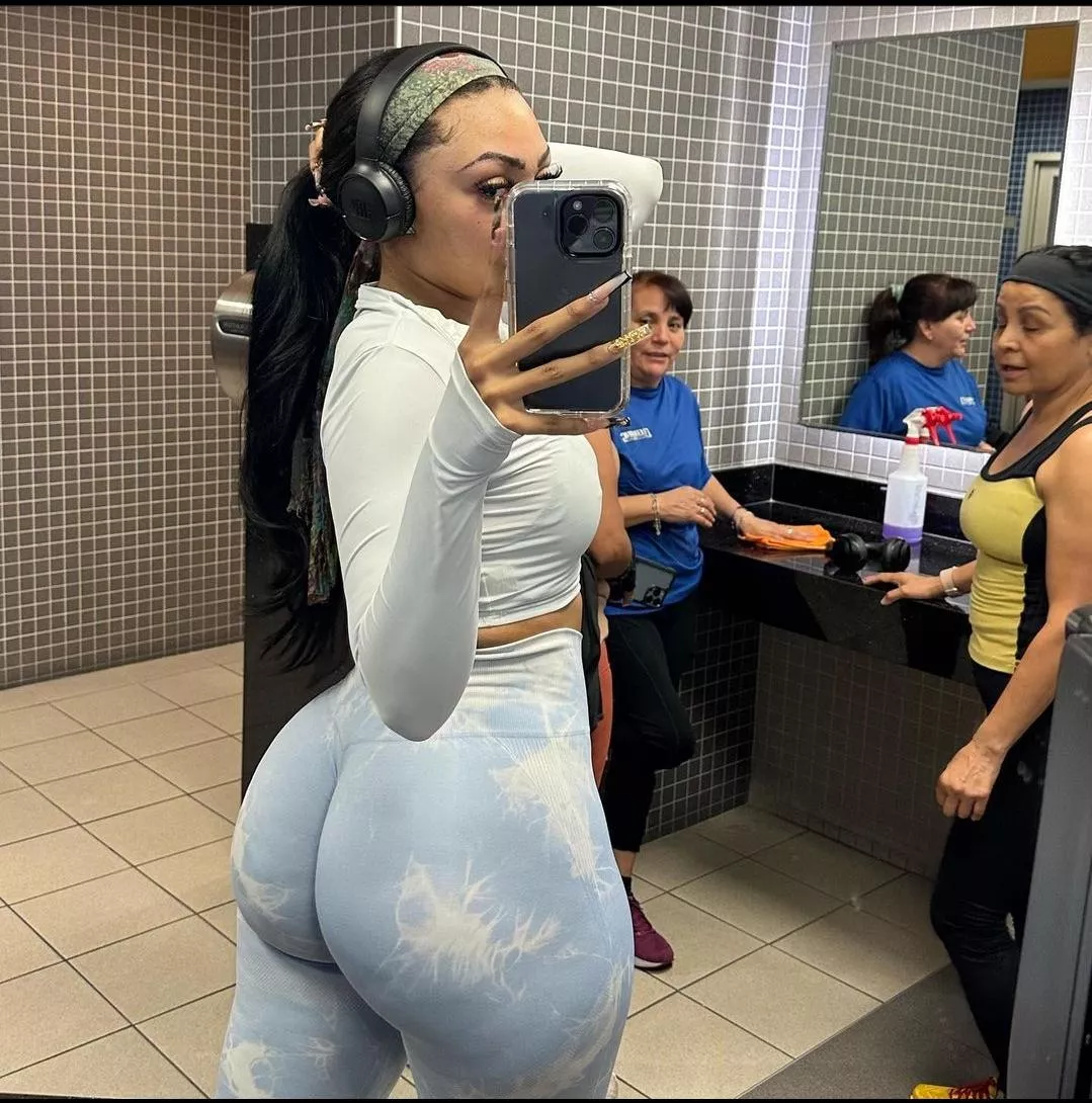 Brittany jackson posted by rww07