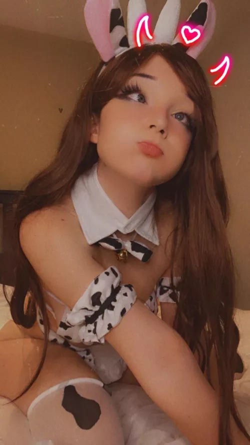 Cow Chan by Emi Foxx by emiliafoxx