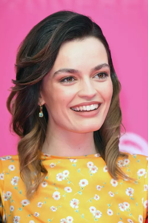 Emma Mackey by rottensoapdish