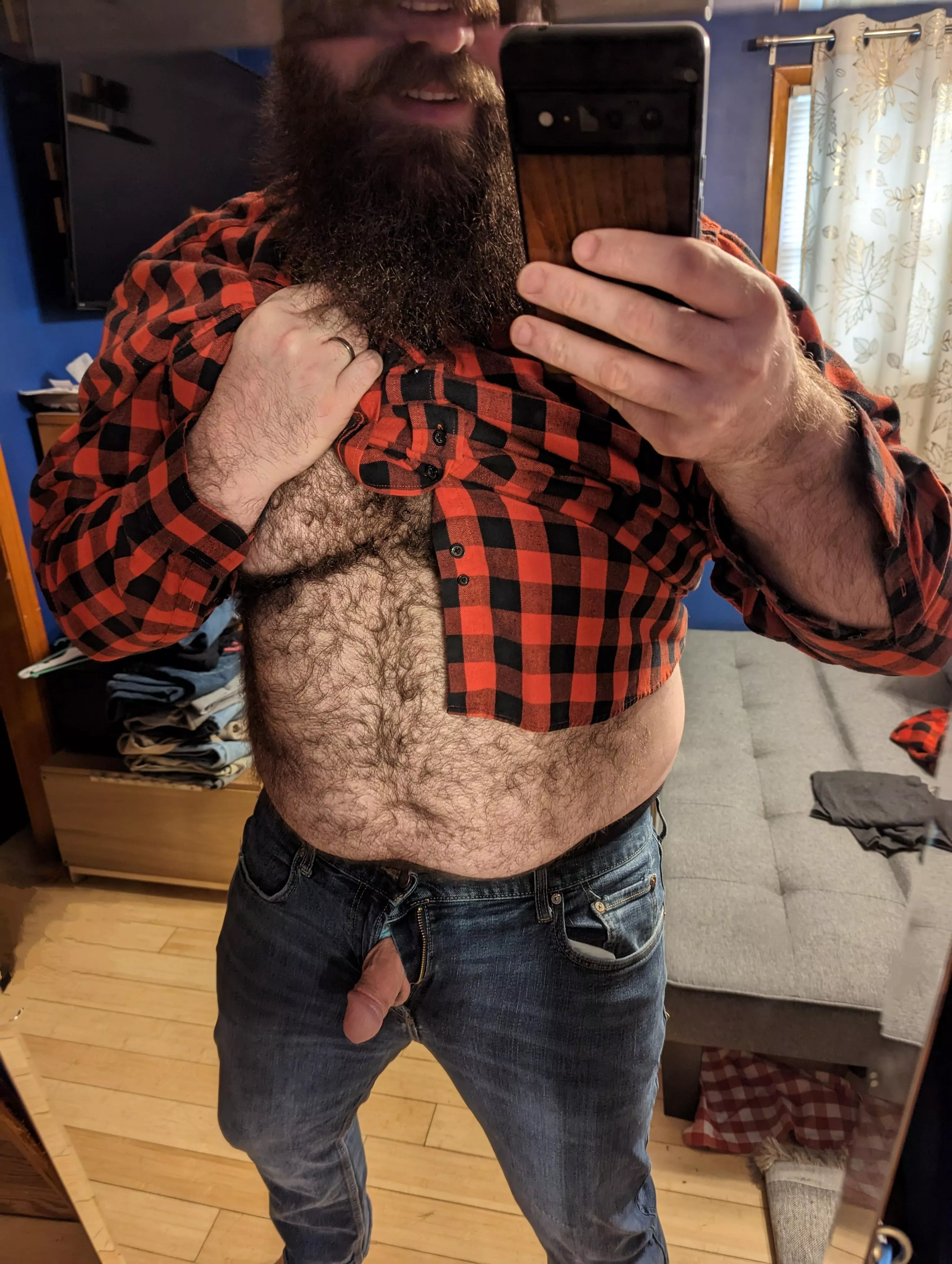 Ended up going out to dinner last night... Wouldn't you have liked to run into me like this?! 😁😋 posted by BeardedAnonnn