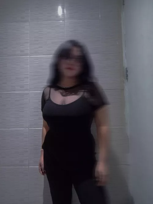 (f) Apologies for being overdressed, but here's another proof of life anyway before I disappear into oblivion. by mostflyasian