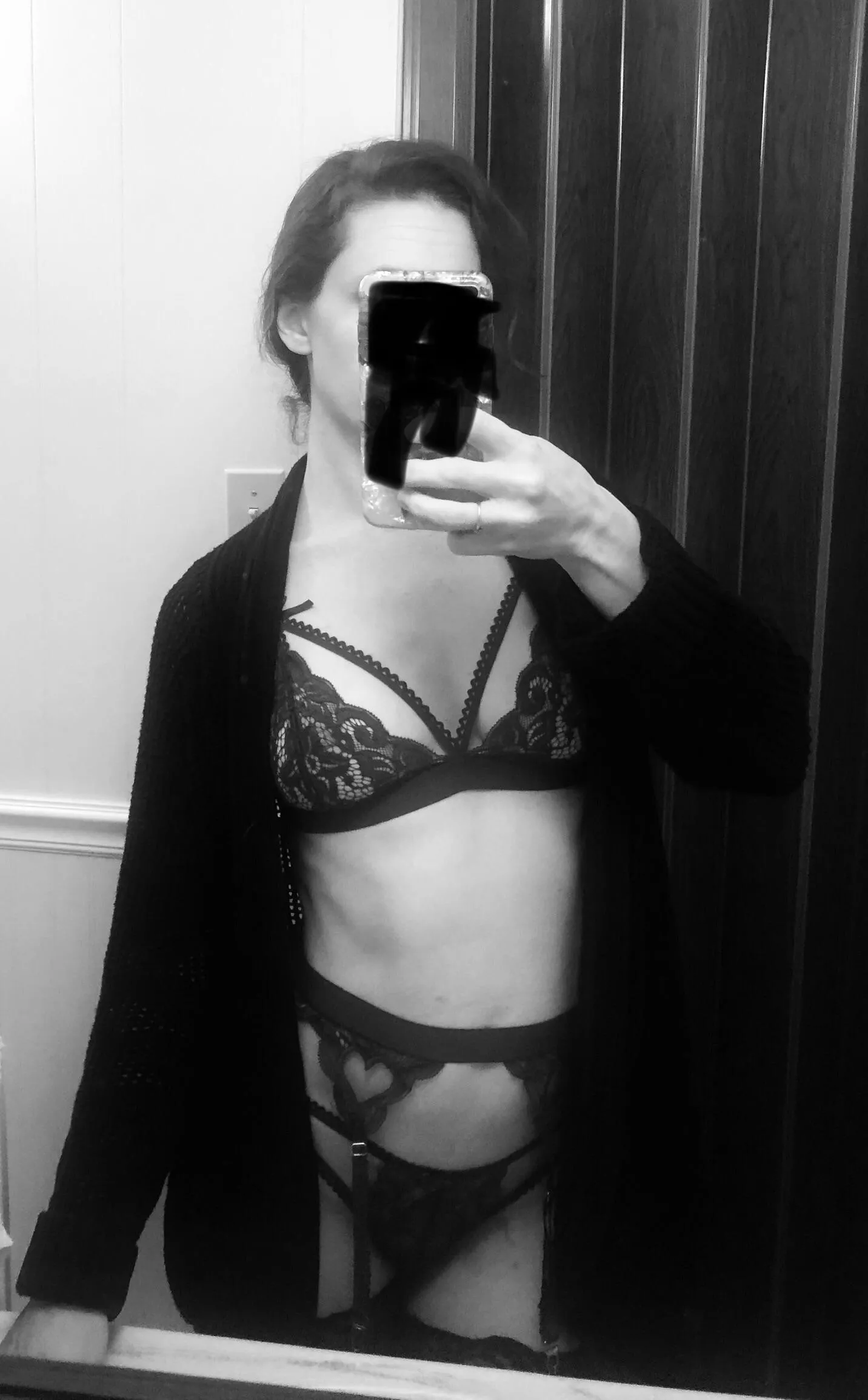 Feeling so sexy tonight 💋 posted by miss_haute