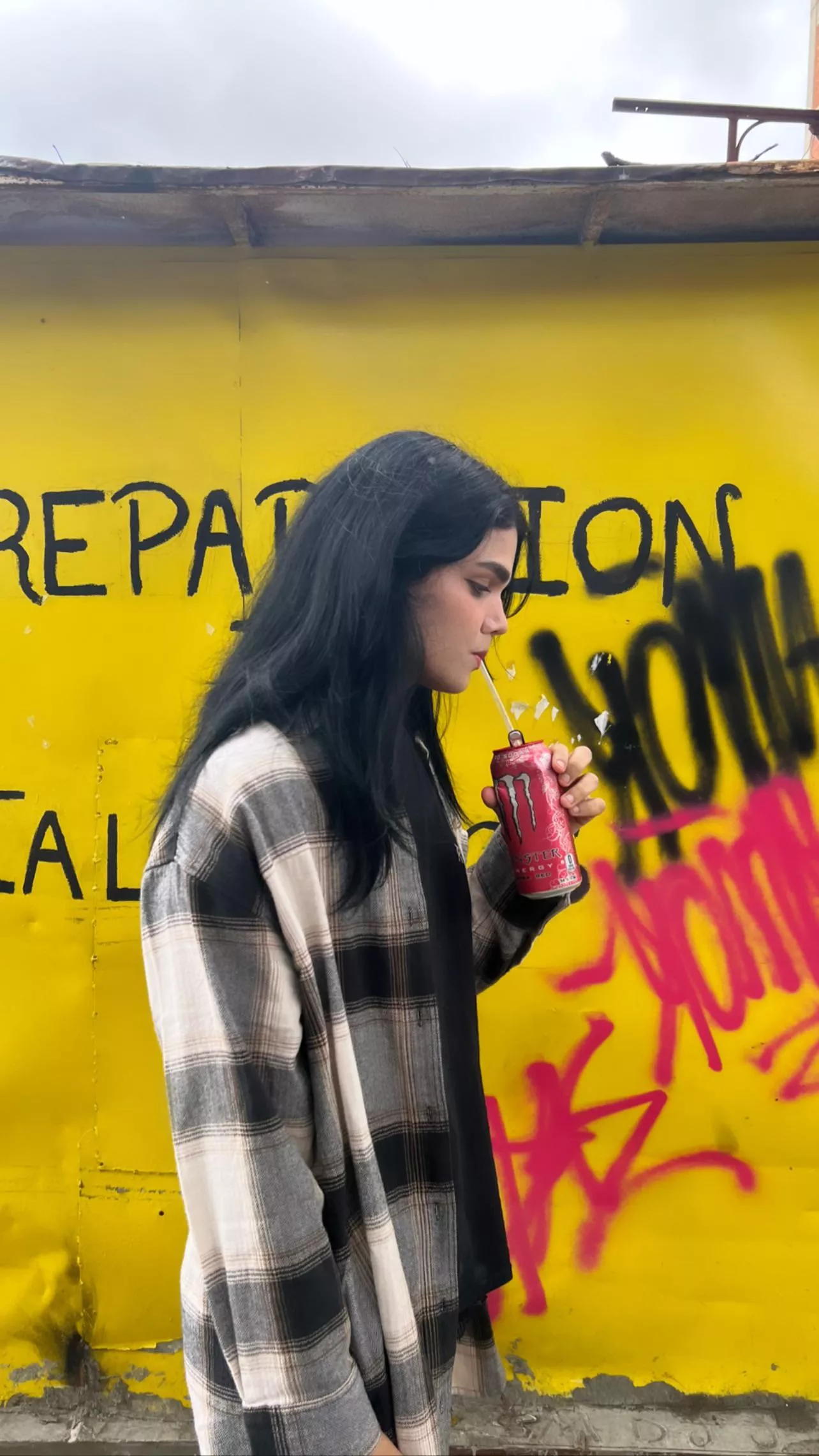 femboy in the wild :3 posted by samaramagica