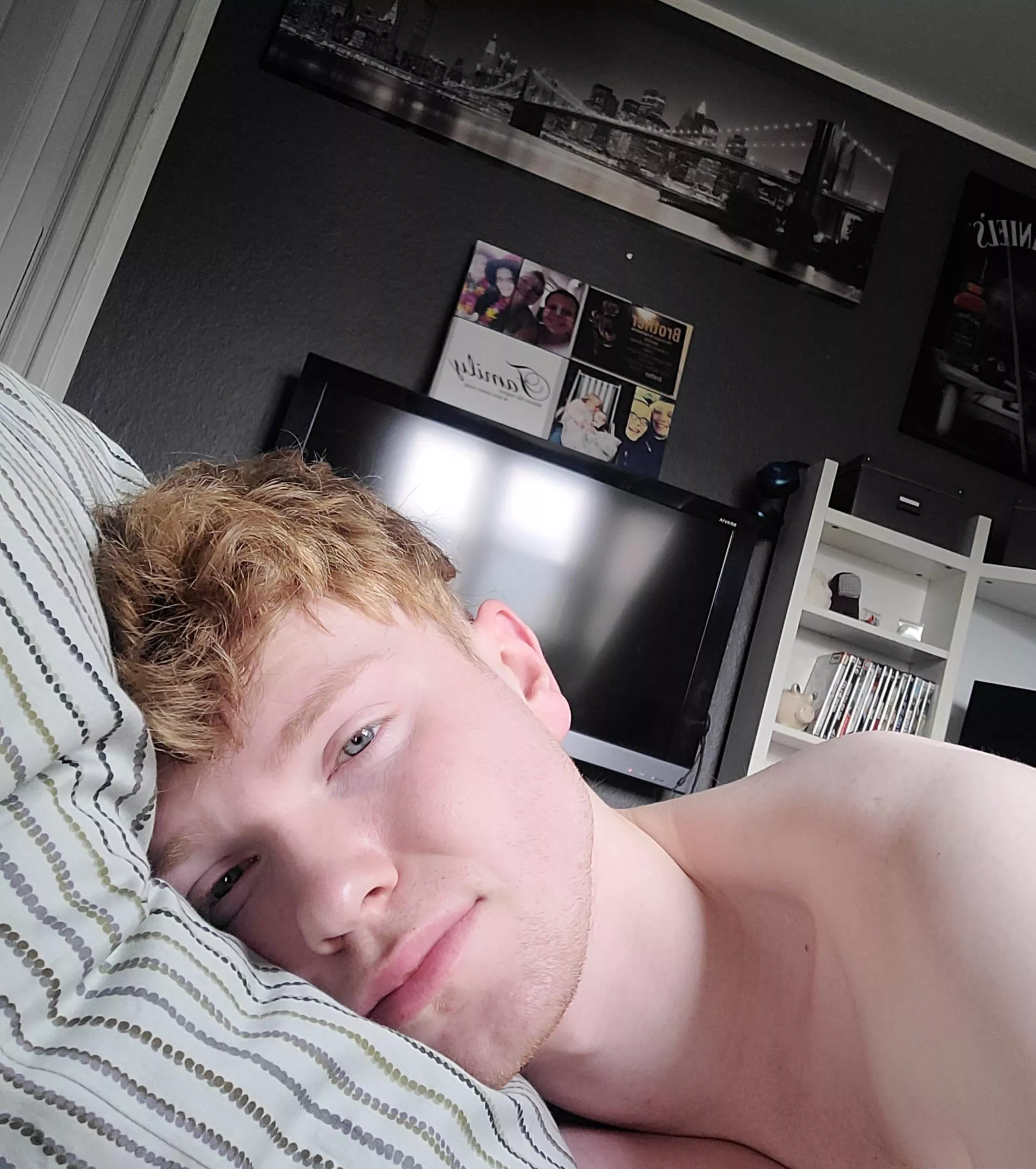 Goodmorning... Wishing you all a good day! posted by Newoly22