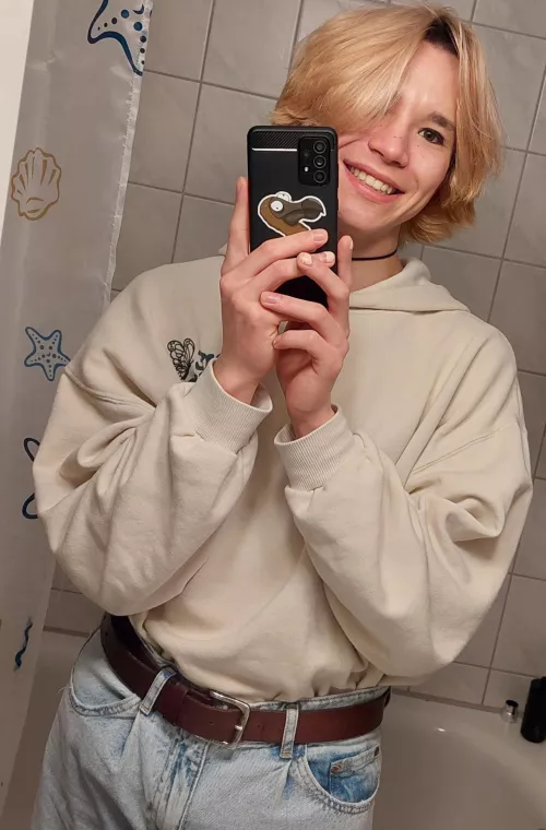 Haiya! The eyeliner isn't too much is it? Does it look cute?>< by ANewCutieJoined