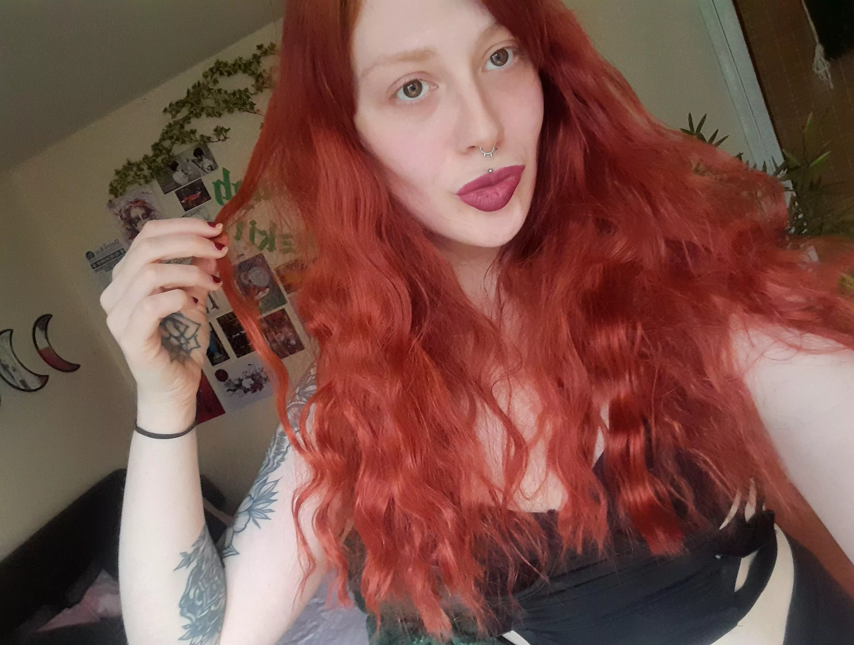 Happy Sunday! 😘❤️ posted by VioletRedX