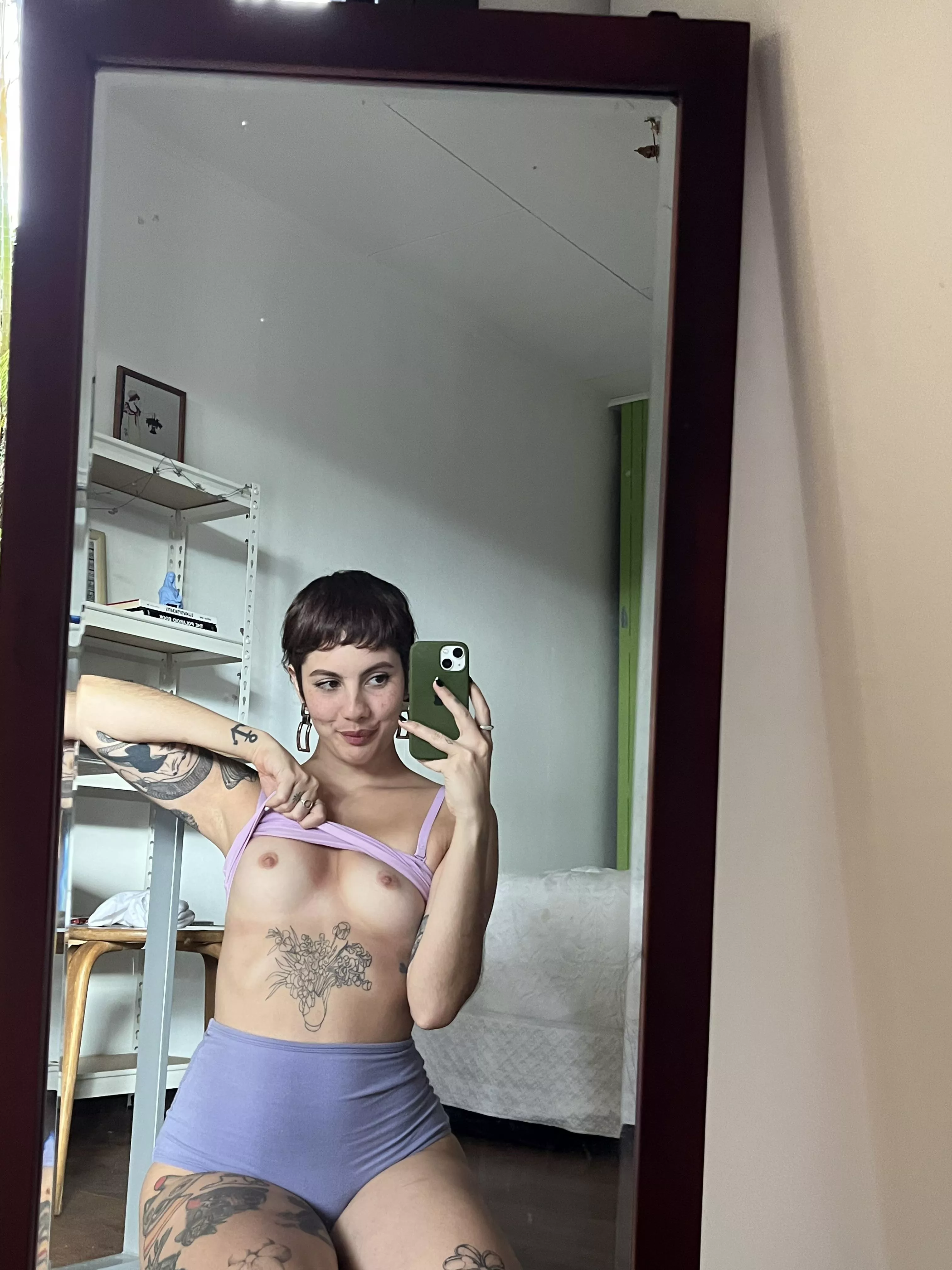 hehe hiiiii there posted by hellosofi