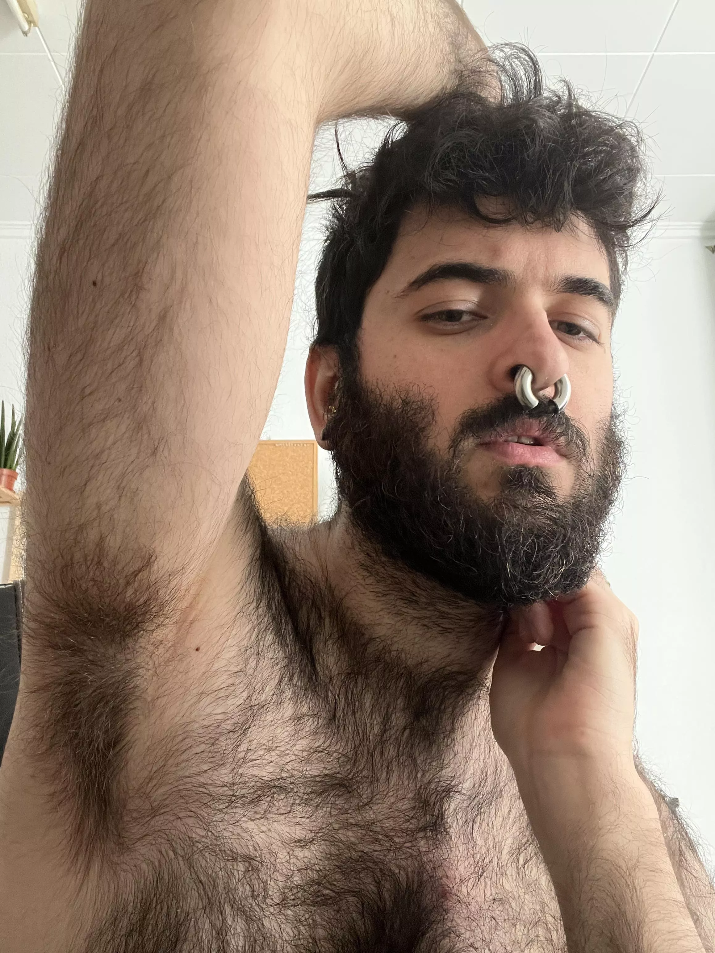 Hi 🦦✌🏻 posted by PiercedOtter