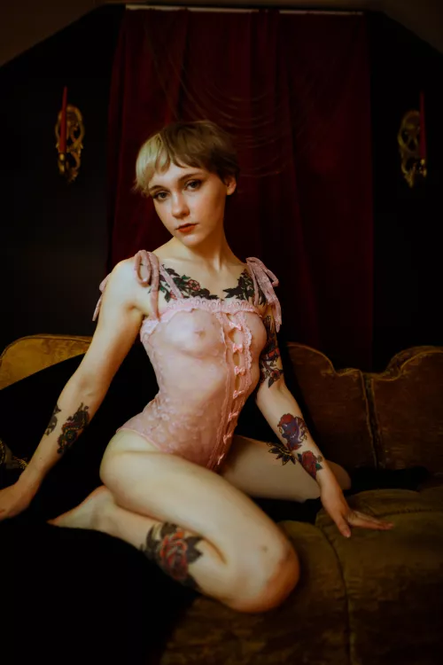 i did a boudior shoot and the pictures came out so pretty 🥺 by flabpie