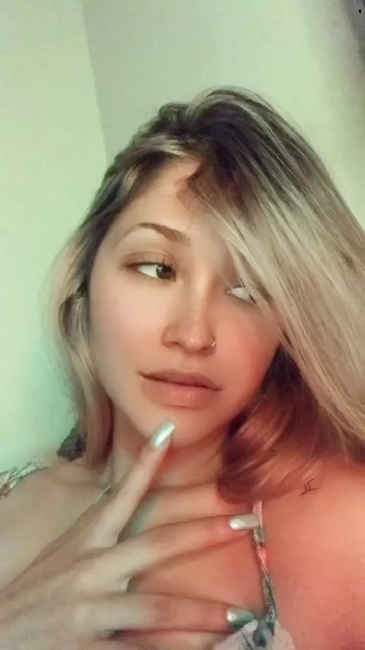 I lowkey wanna fuck in public 🤫 posted by grizzledreaction