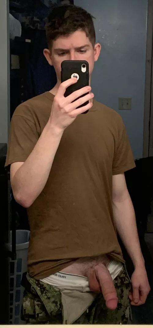 I need a valentines fuck buddy by Bigschlong523