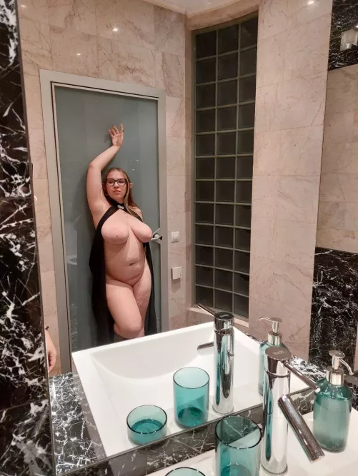 I was wondering what you prefer ‘down there’? Shaved? by Extension_Cow_8944