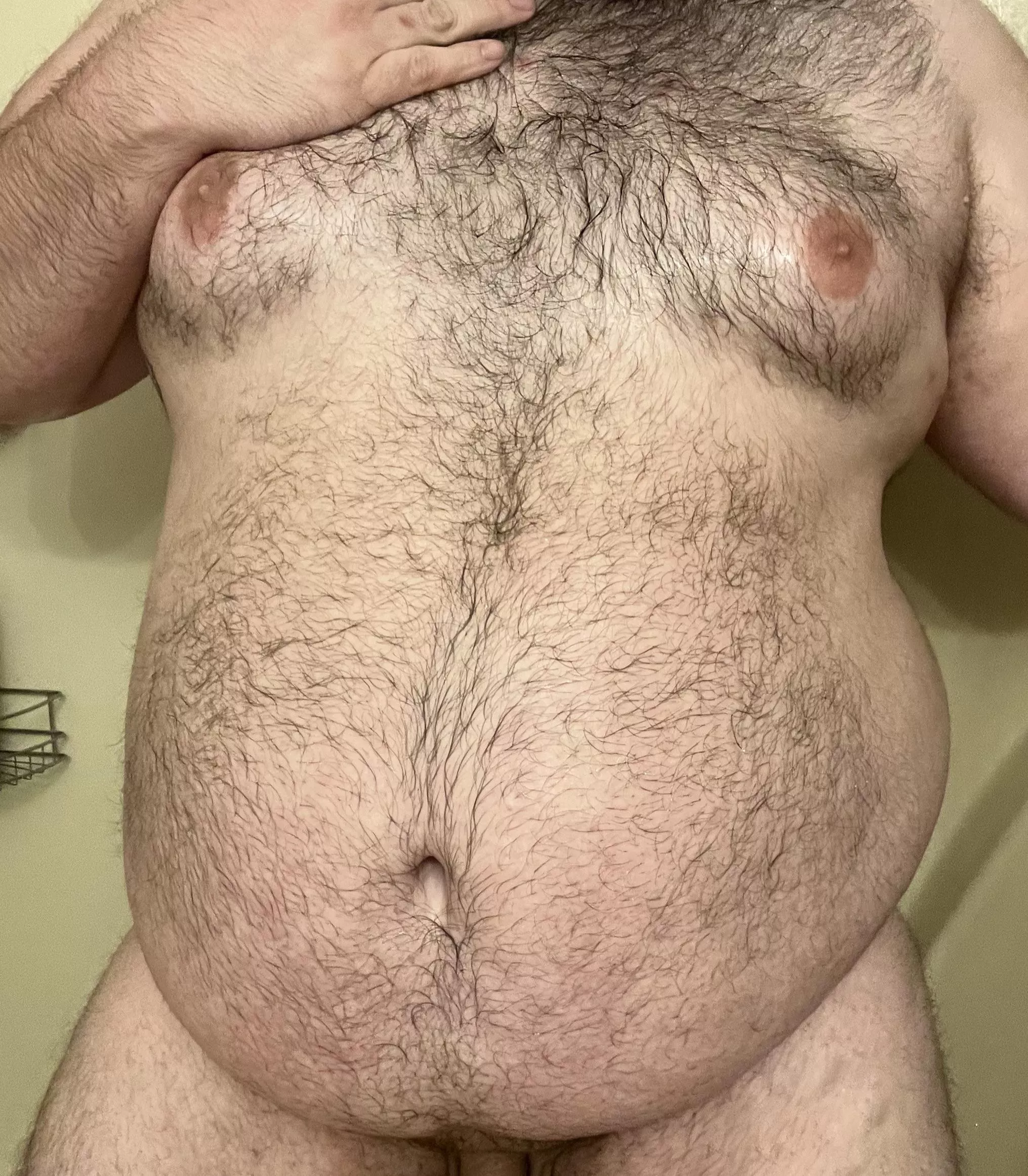 I’d love for someone to rub me down 😉 posted by Daddi_LongLegs