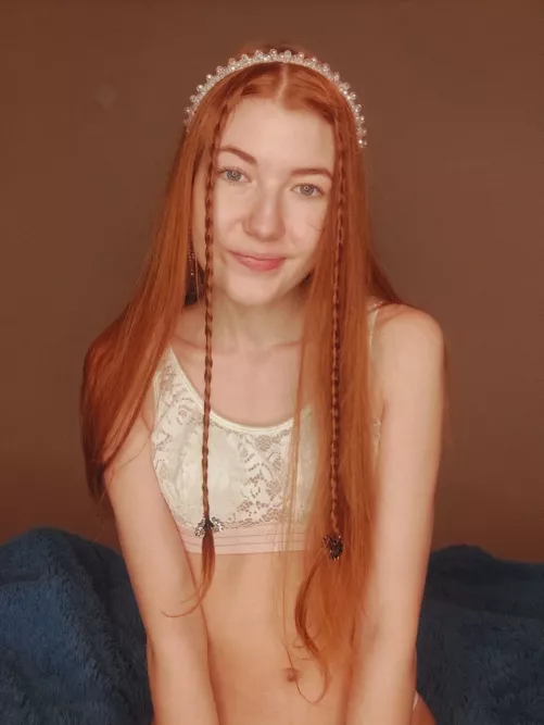 If my tiny body made you hard, just tell me! by yourfairmaid