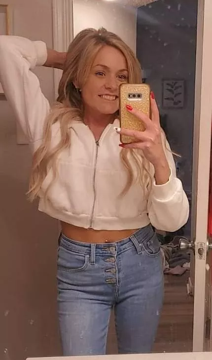 It's Superbowl time baby posted by FreeUseTinySarah