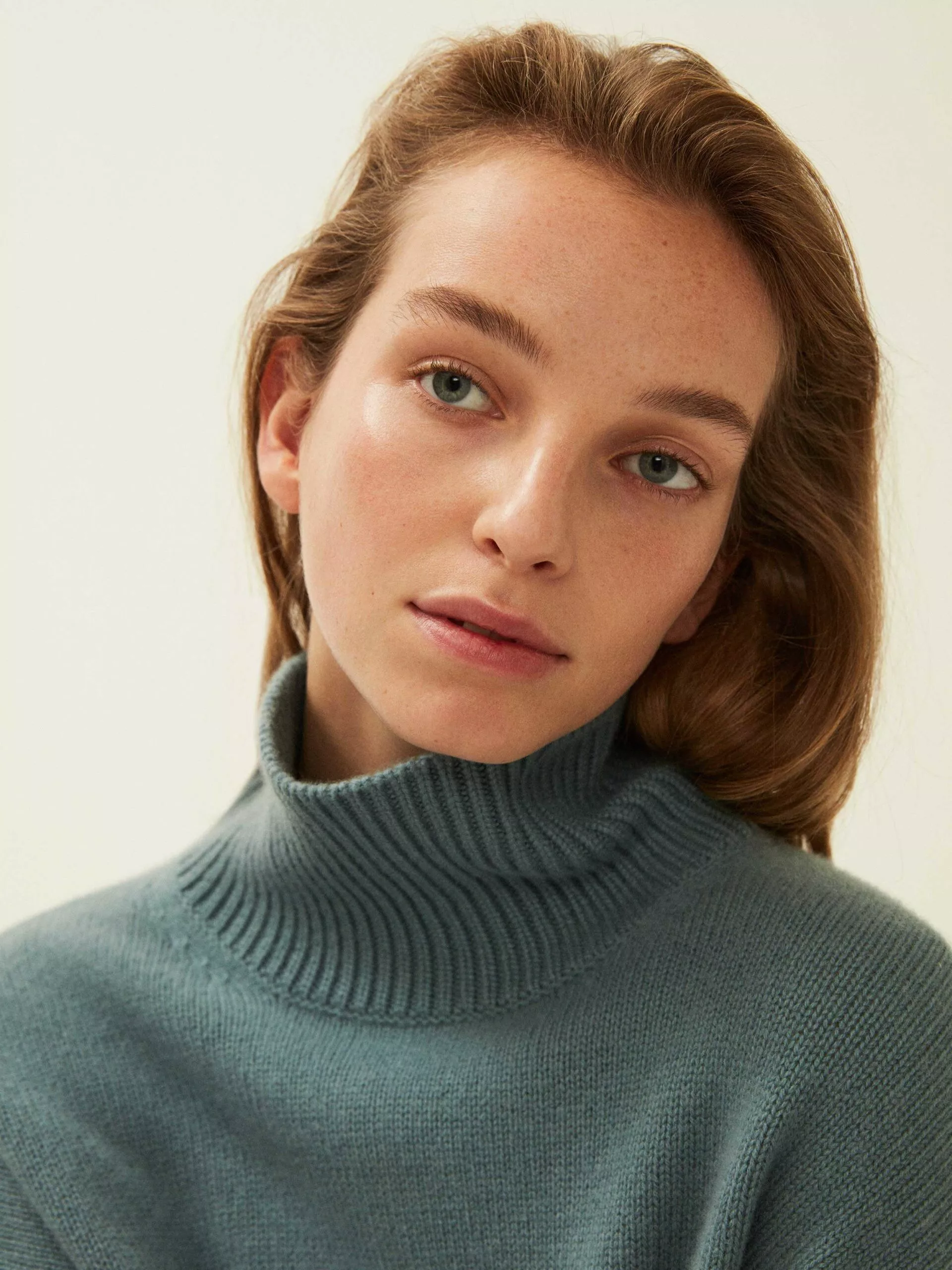 Jamilla Hoogenboom posted by Breathlessbeauty