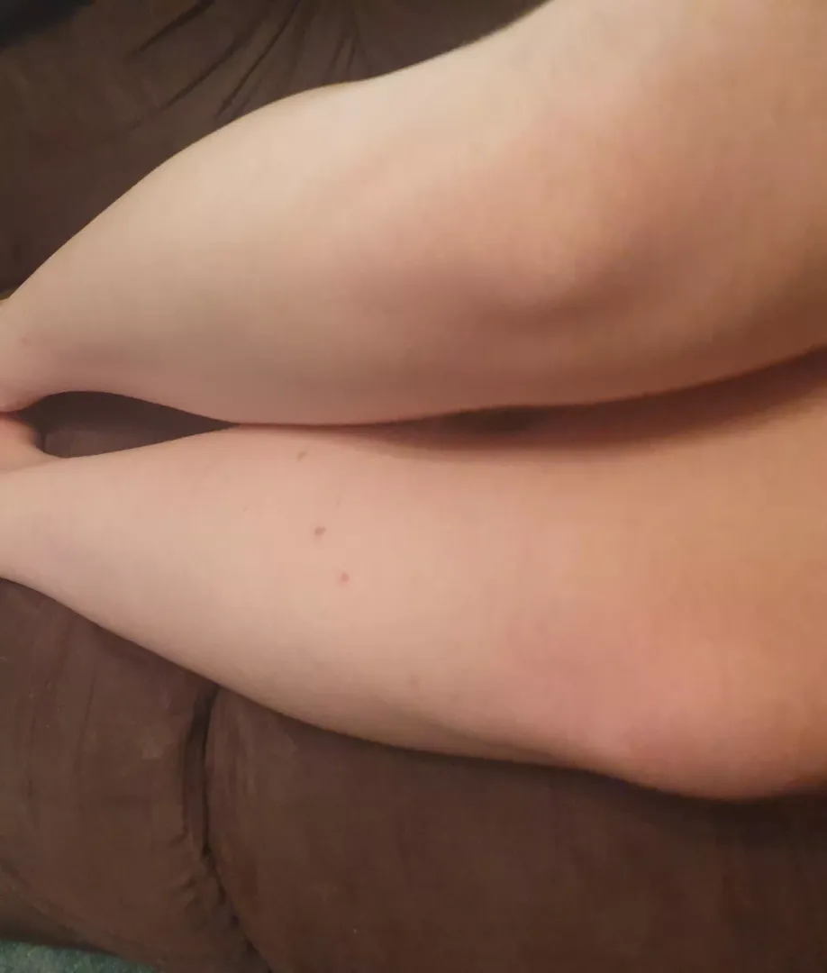 Just finished shaving, smooth like a good girl posted by Ella_Gurl
