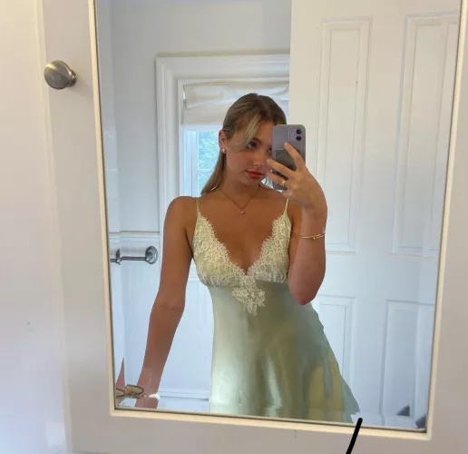 Lilia Buckingham by SilentViewer_69