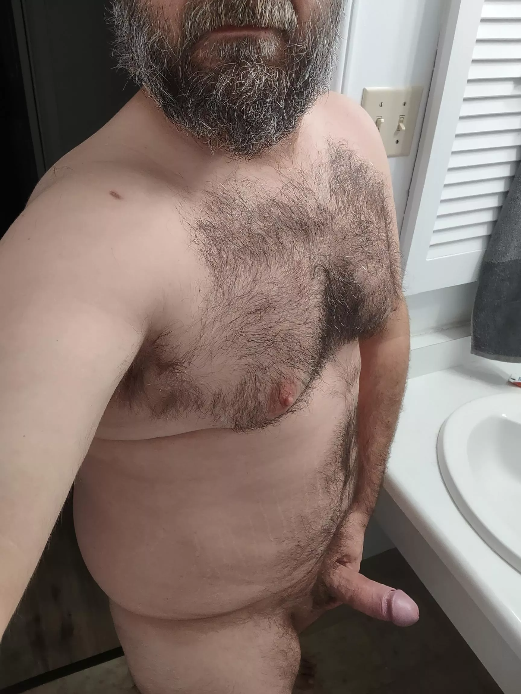 lol my beard is a mess 🤣 posted by captainhero83