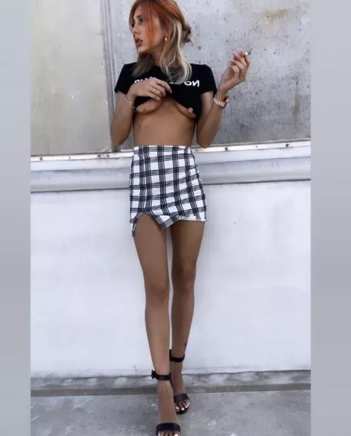 Revealing by CosmoKramer129W81-5B