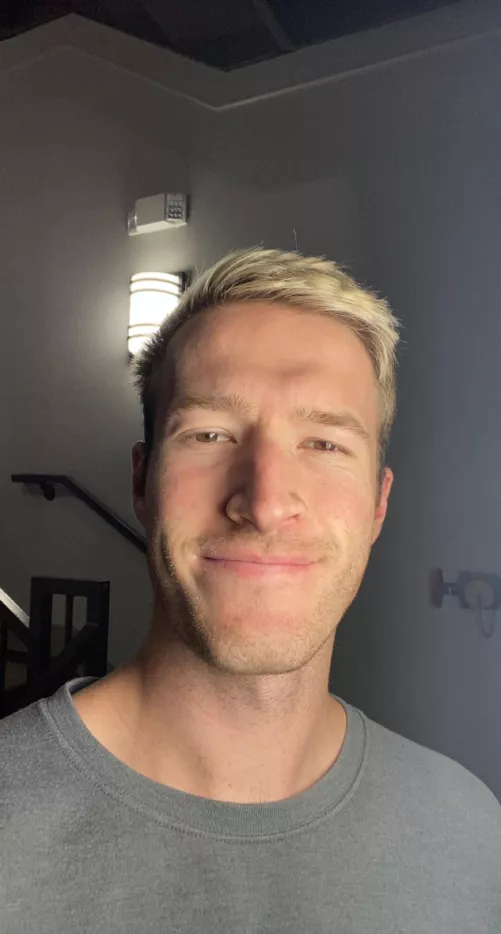 Rihanna announces new album today?? by -Zinger