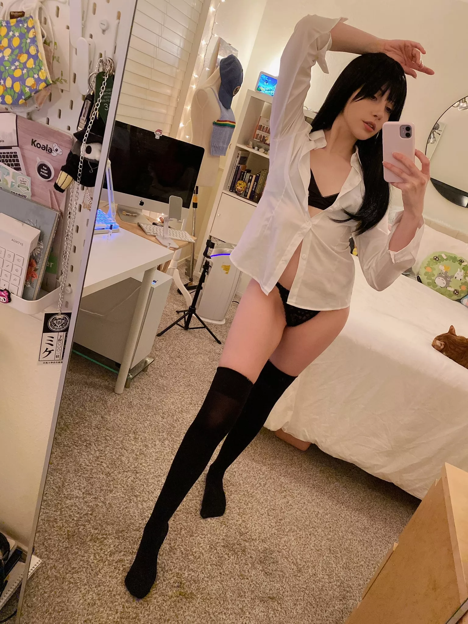 Sit! 😈🖤 (please 😌😏) posted by futureghost88