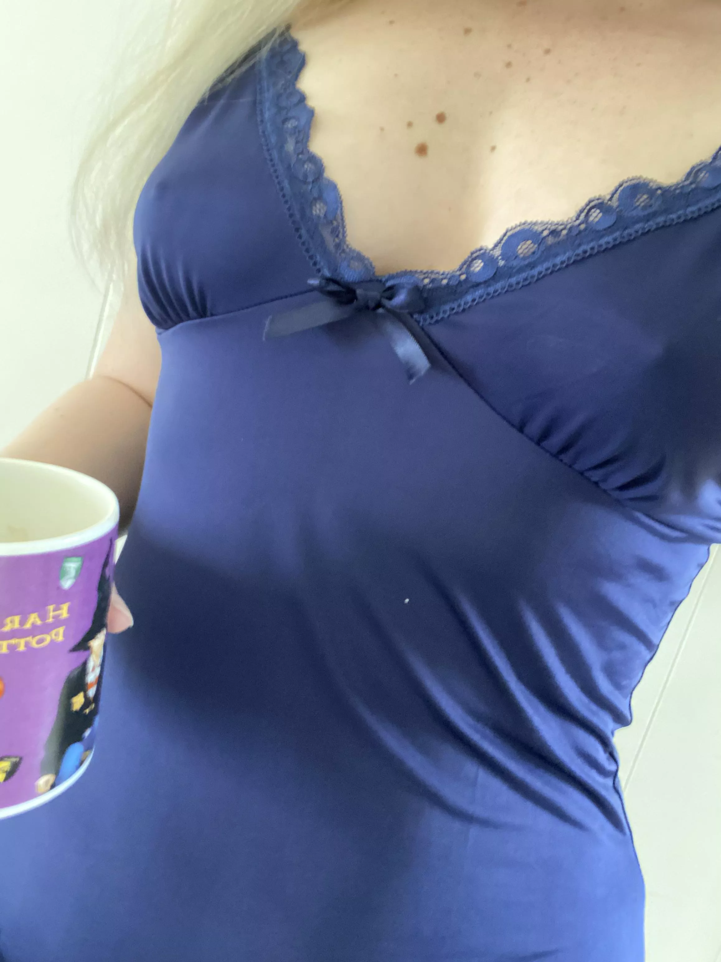 Slow mornings 😍 posted by MamaMina13