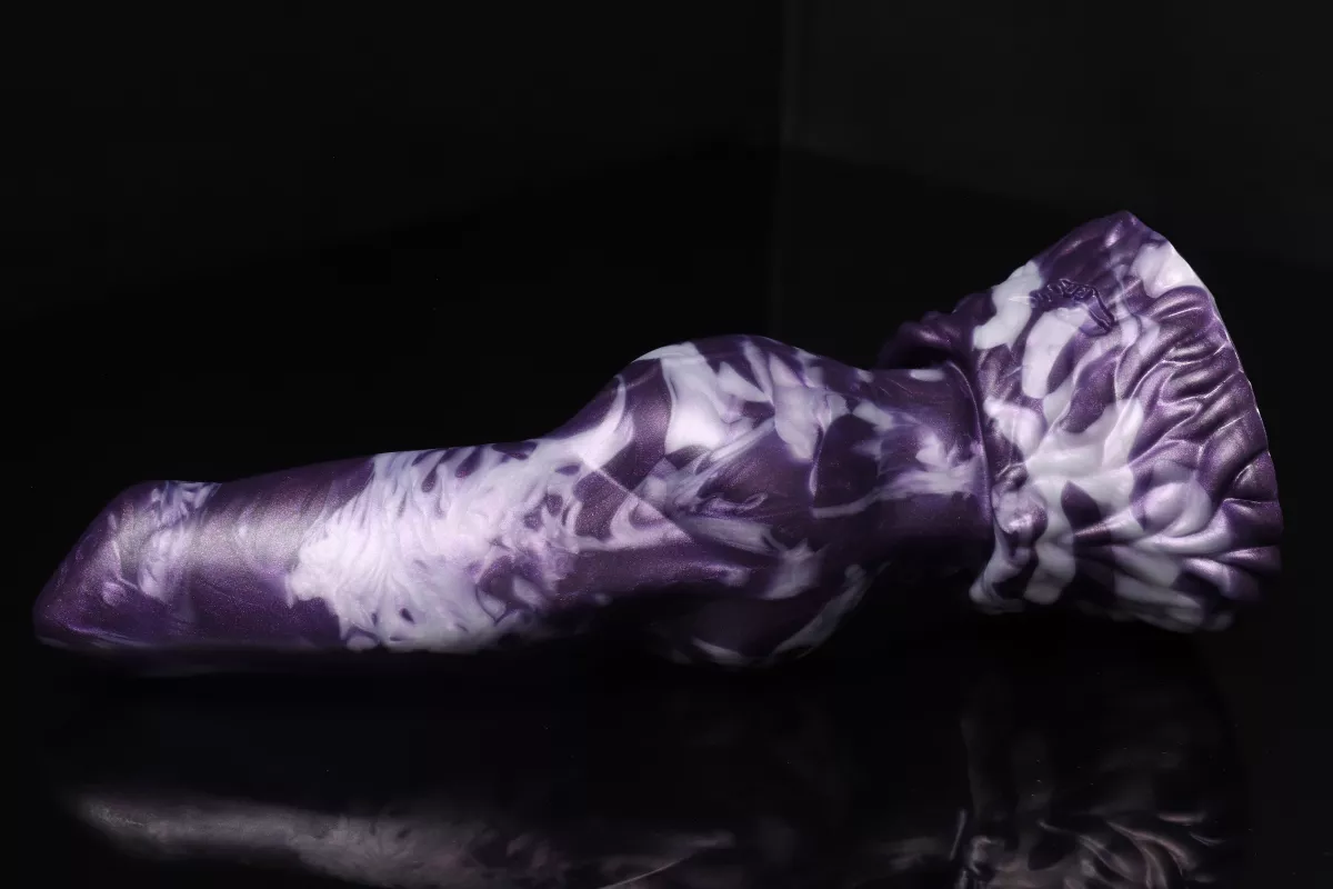 Snagged this M/M Razor! He's my first medium, and I can't wait! posted by anonymousplaypen