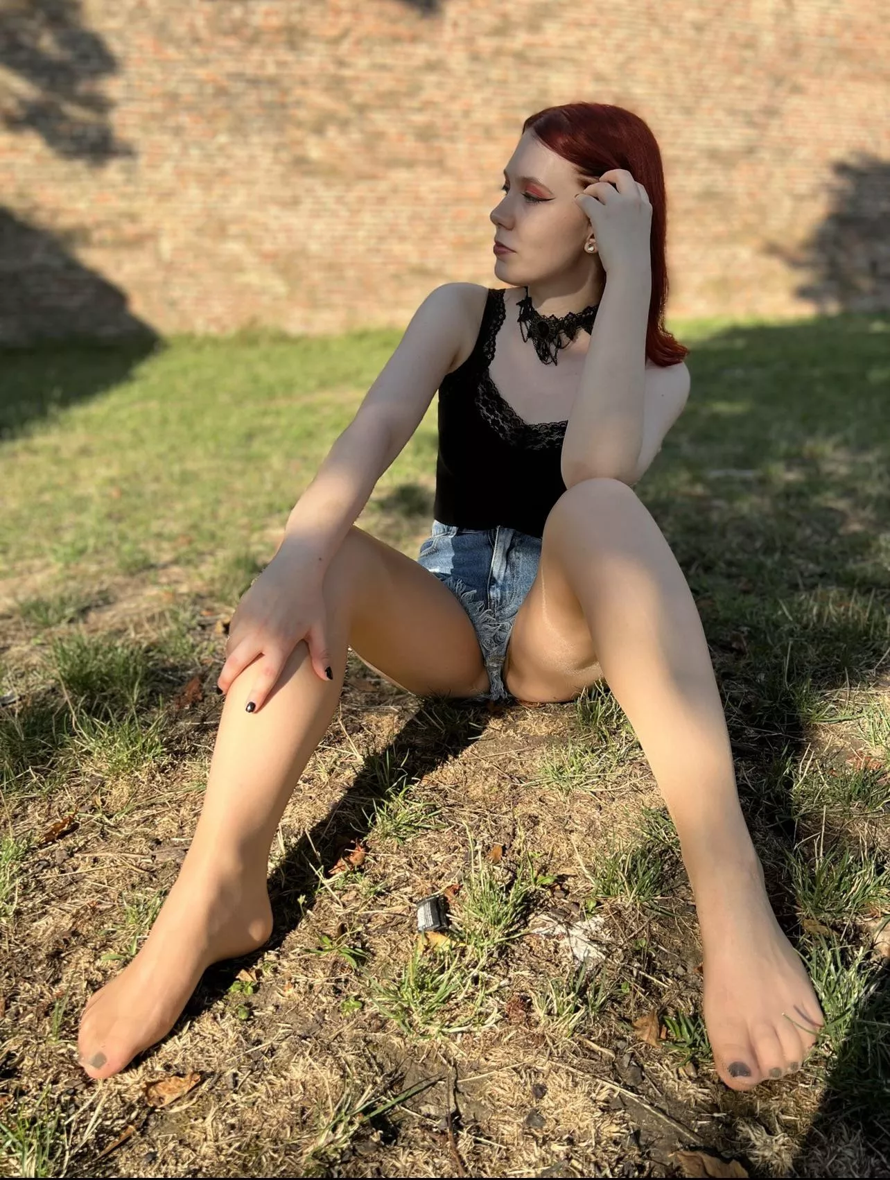 Touch my legs 😌 posted by ichigo_emaa