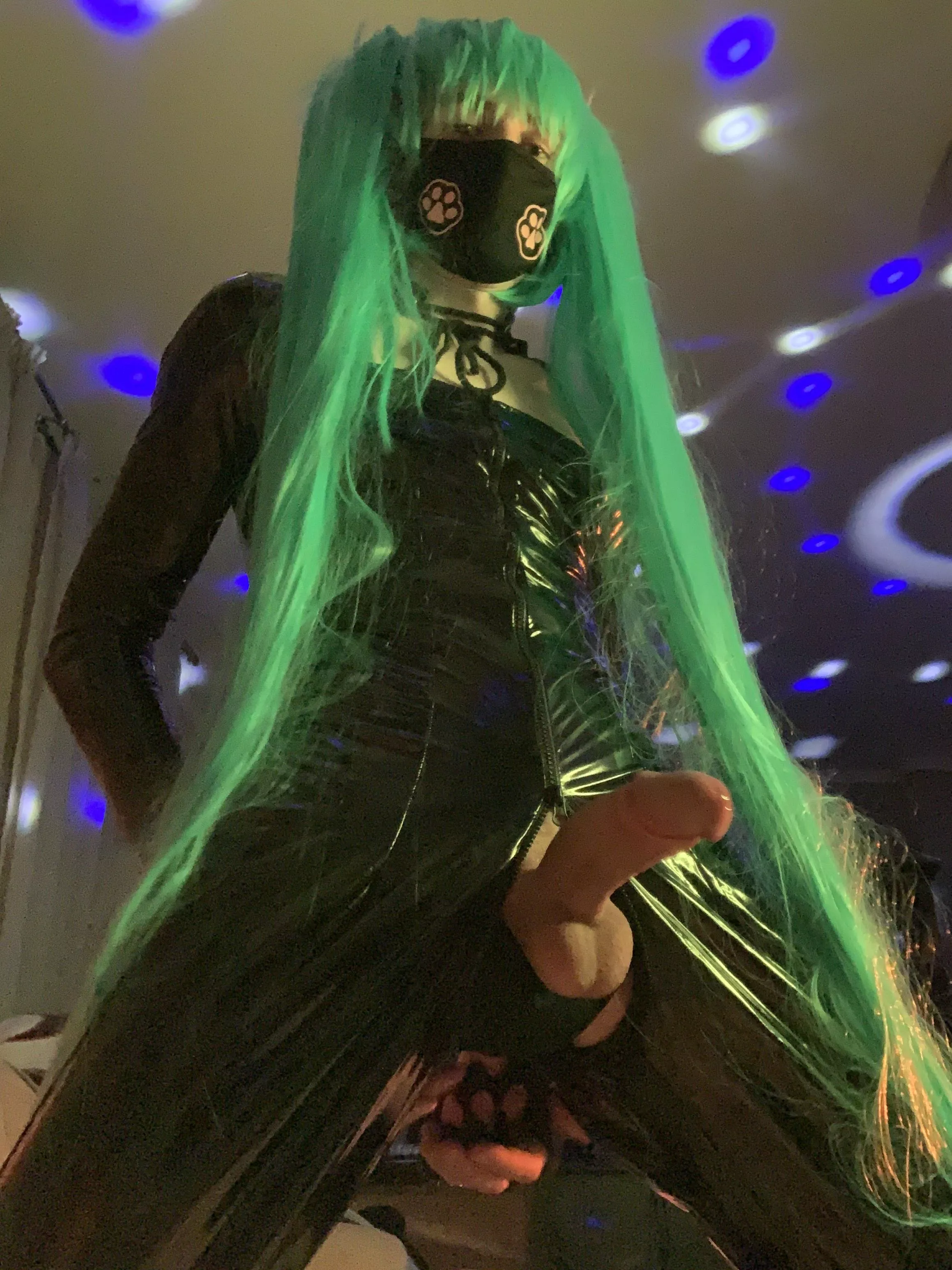 What caught your attention first? posted by AveryLight