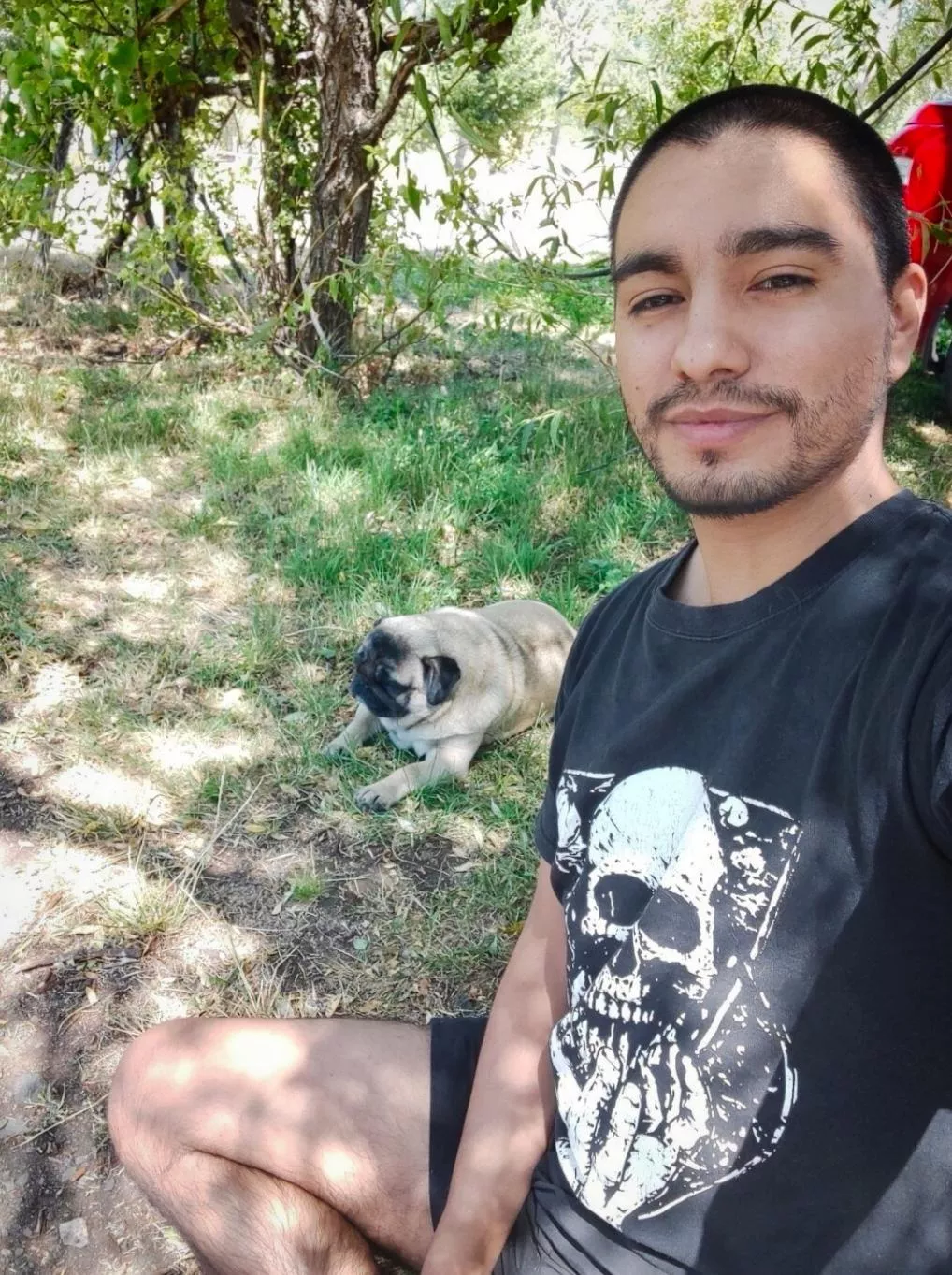 With my dog, just chillin' 😊🐾🙌🏻 posted by MauricioAlexis88