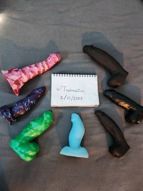 WTS [US] BadDragon & MrHankeys lot by TraditionalZoo