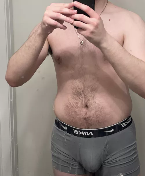 20 uncut horny, looking for similar hmu murray_austin4 by Final_Ad_8888