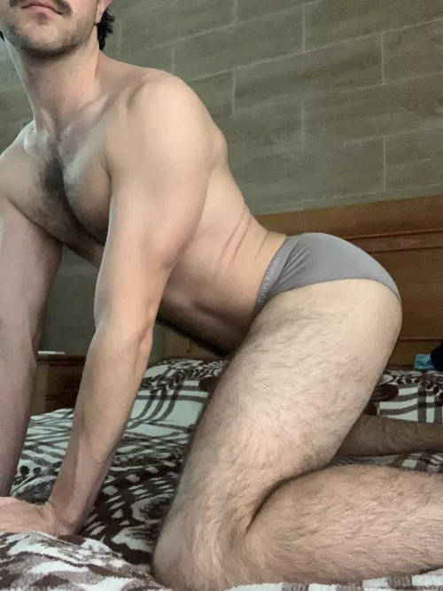 6ft and thick, but wanna be eaten out and ride dick by versestotter