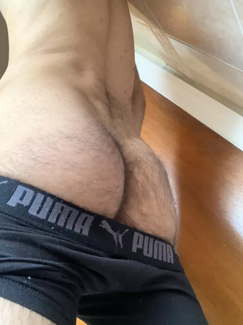 Anyone into little butts? Mine won’t grow hahaha by julyanfps