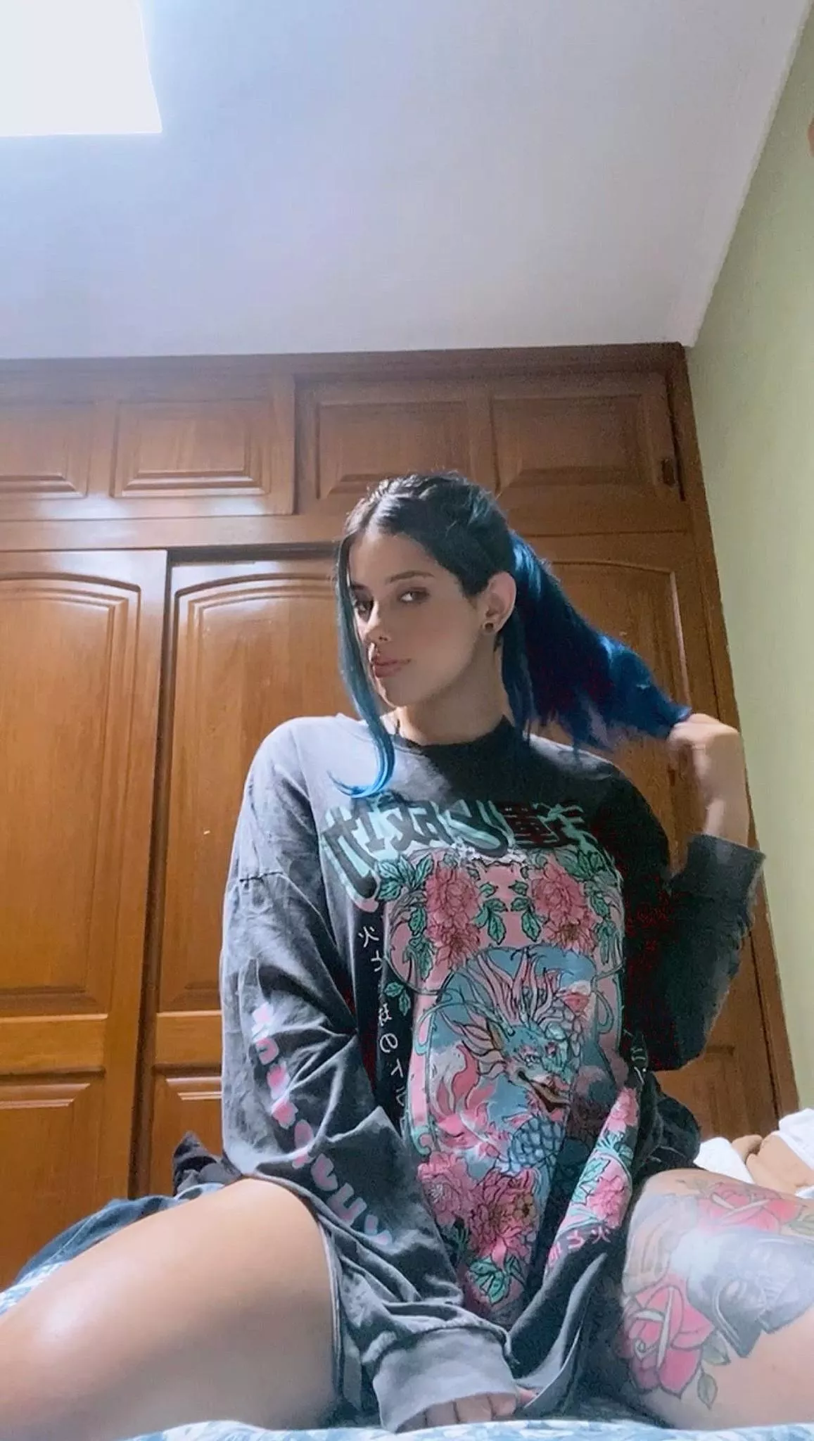 Aren't I a sexy little cute with this hair? posted by BeguilingBeauty