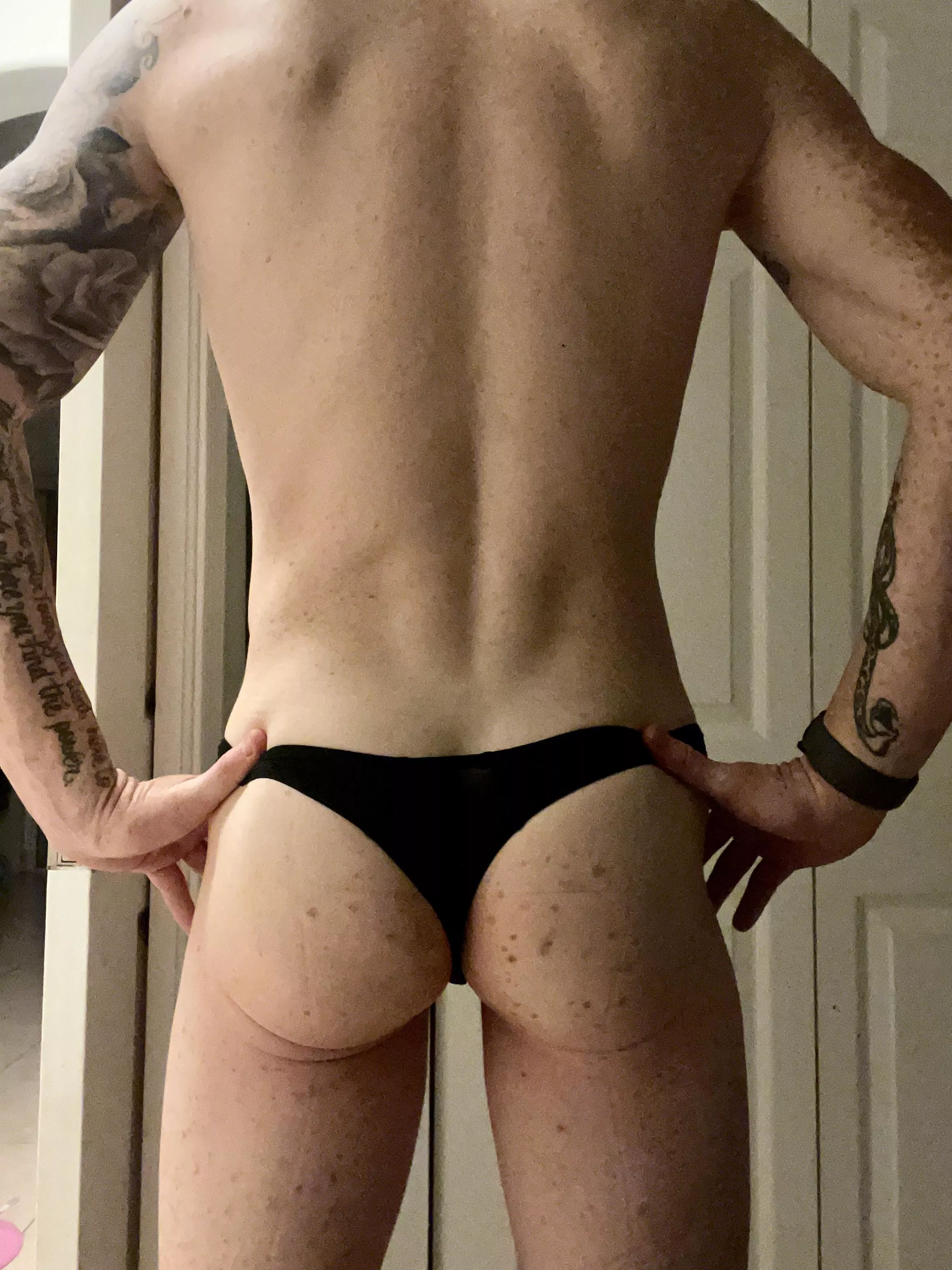 Found my new favorite thong! posted by Tastytaylorhub