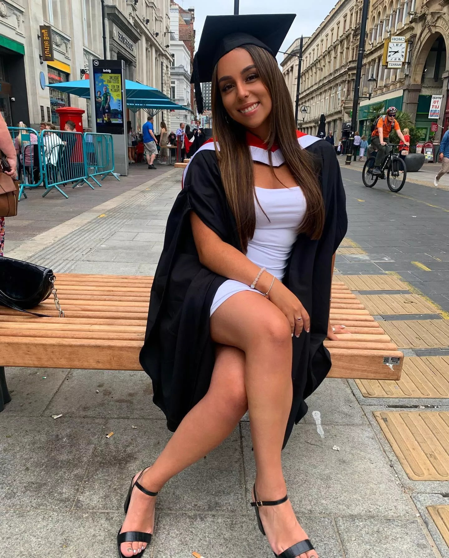 Graduation girl posted by unesterx