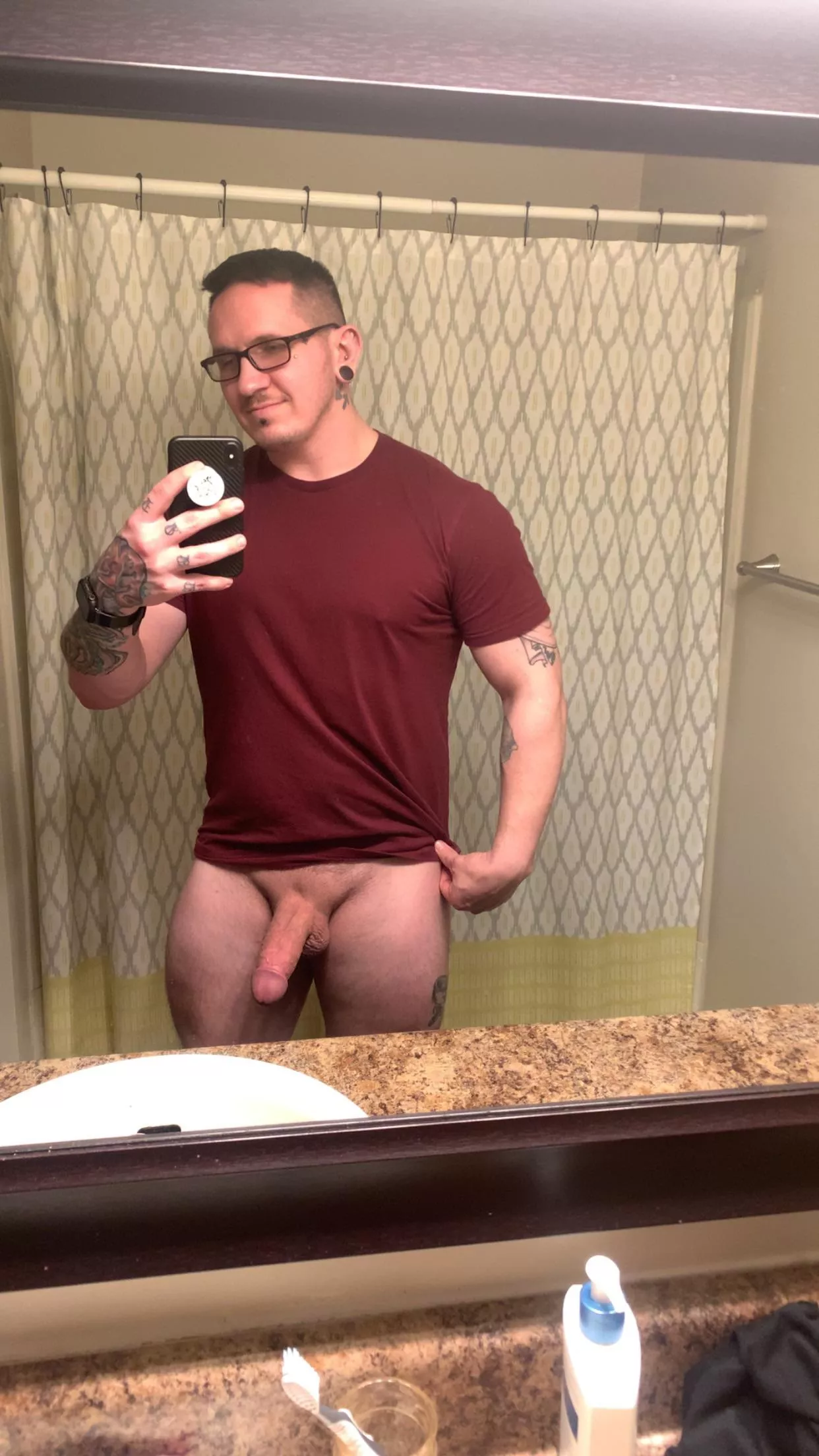 Hi 🙂 posted by squatzaddy