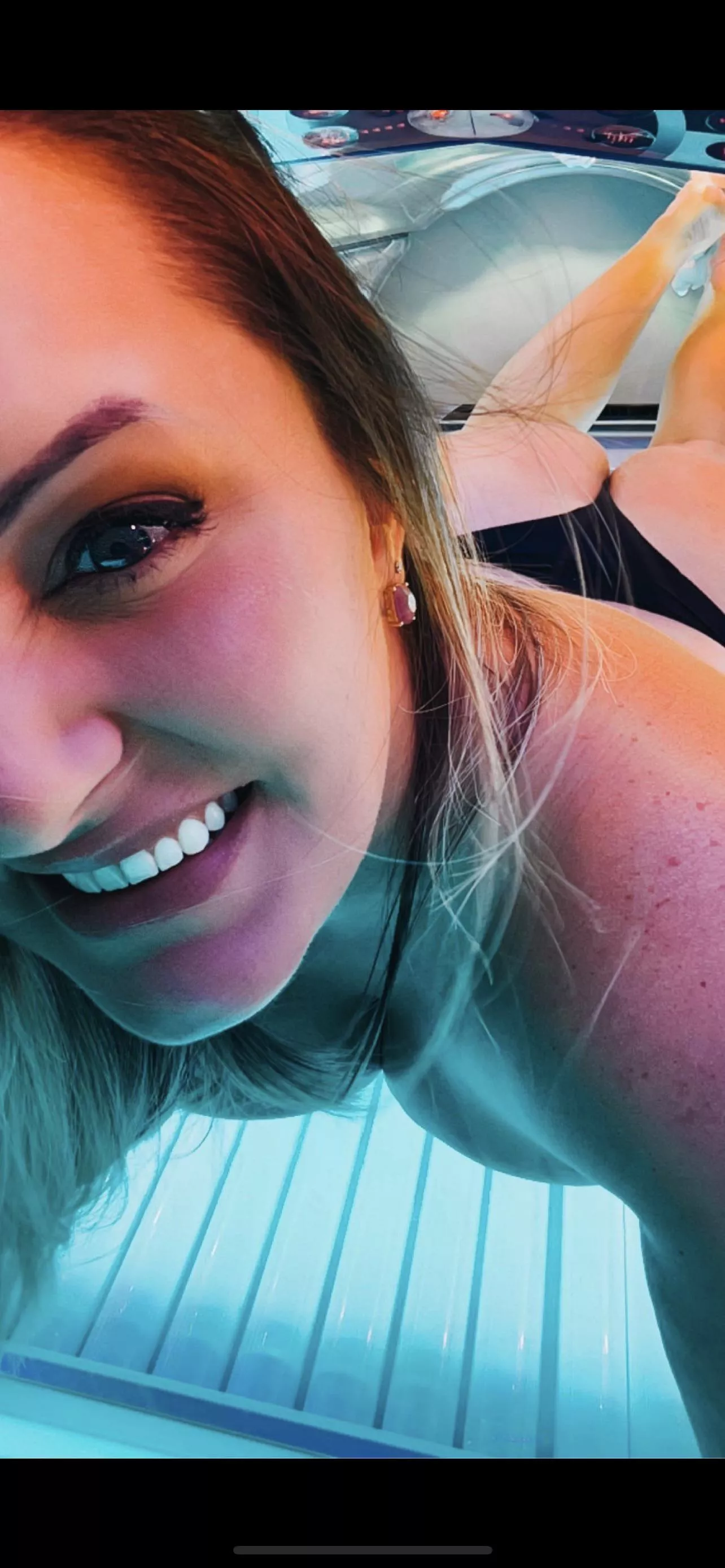 I don’t want flowers for Valentine’s Day, I want dick. 😈🤤 Free ⛓️ below! posted by Haleighelizabeth0073
