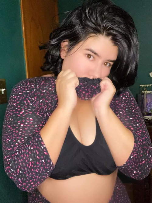 I don't want to be your valentine I want to be your one night stand [OC] [25F] by Irisflor