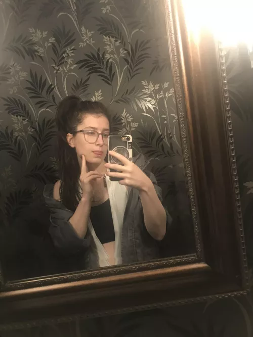 I felt kind of sassy taking this ✨ by snug_cat