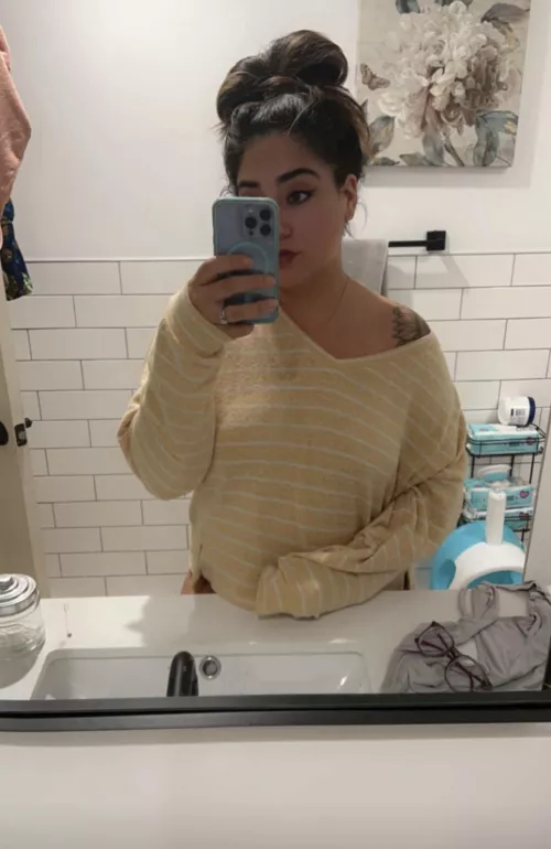 I’m not wearing a bra and hubby knows lmk if youre interested 😘😋 by Curvy__Latina318