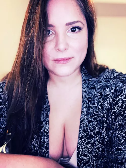 It’s my cake day, and I want to spend it distracting you. by Risky__Frisky