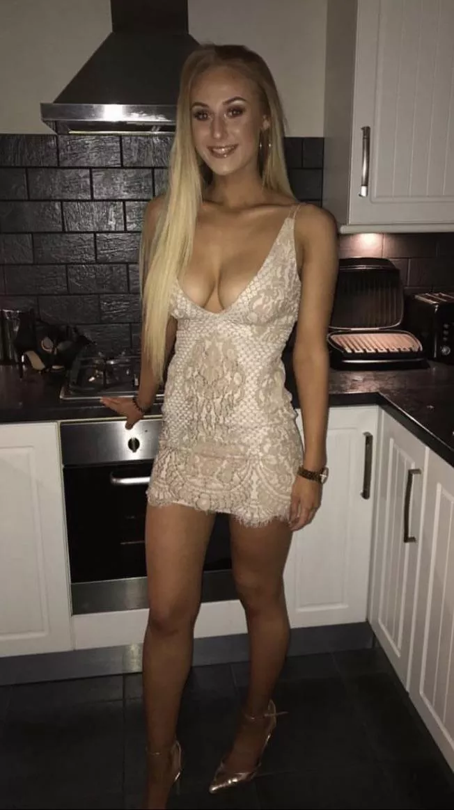 Kate🍒 posted by localchavs