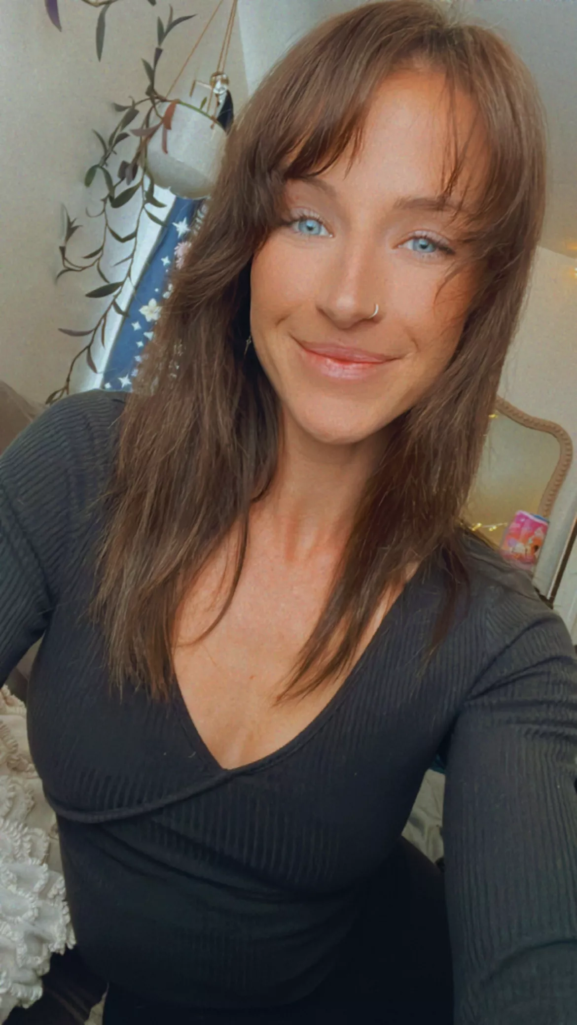 Long sleeves and chilly weather [F] posted by xx_blakebailey