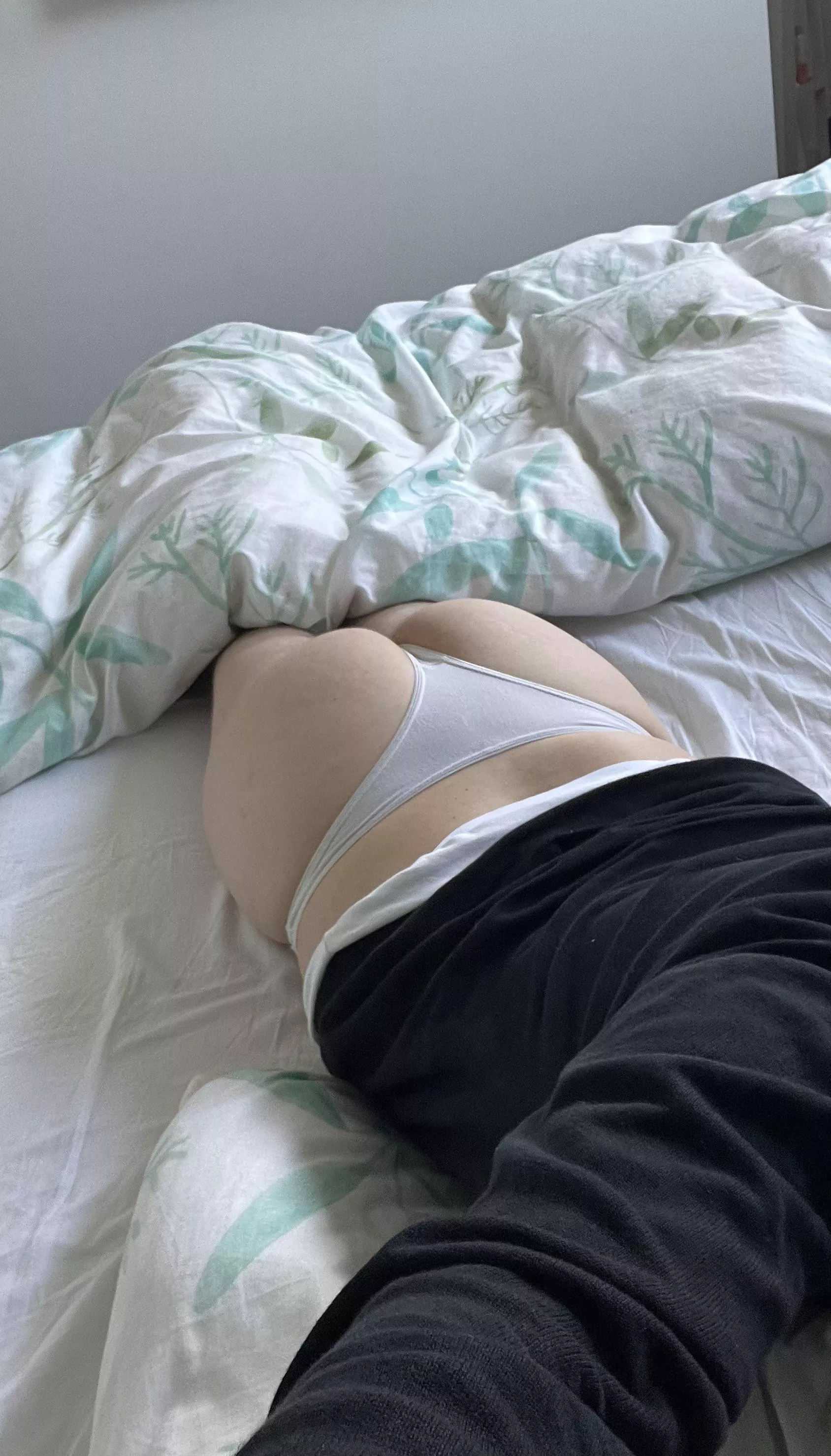 Looking for big dick for vid call cum. SC: rudesession posted by Rude-Session-8672