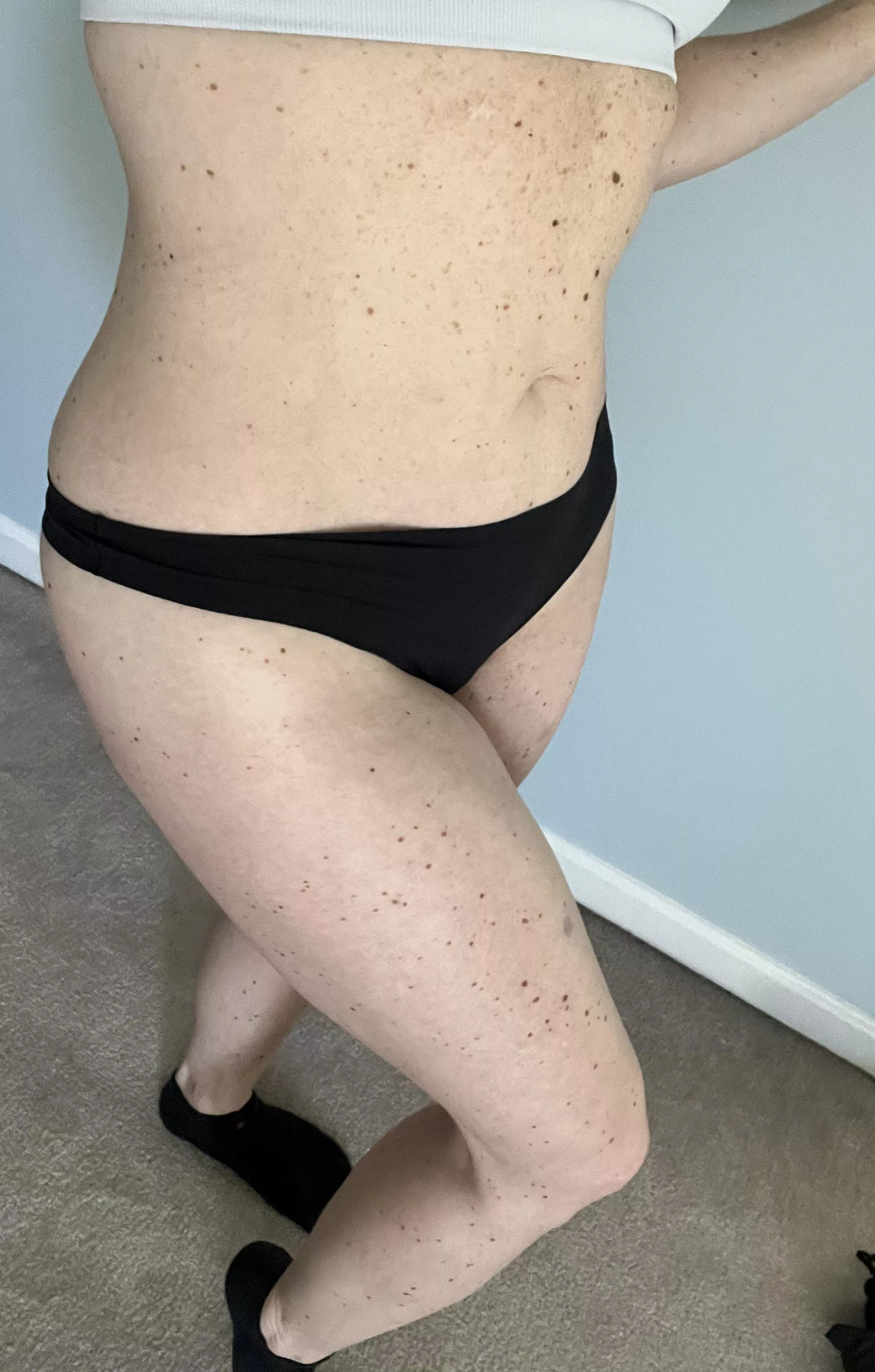 Monday leg day complete! A hot shower is needed. (F) posted by No_Combination9273