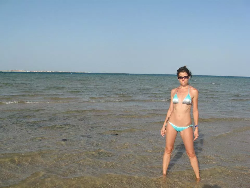 Nice lean legs posted by minkoil81