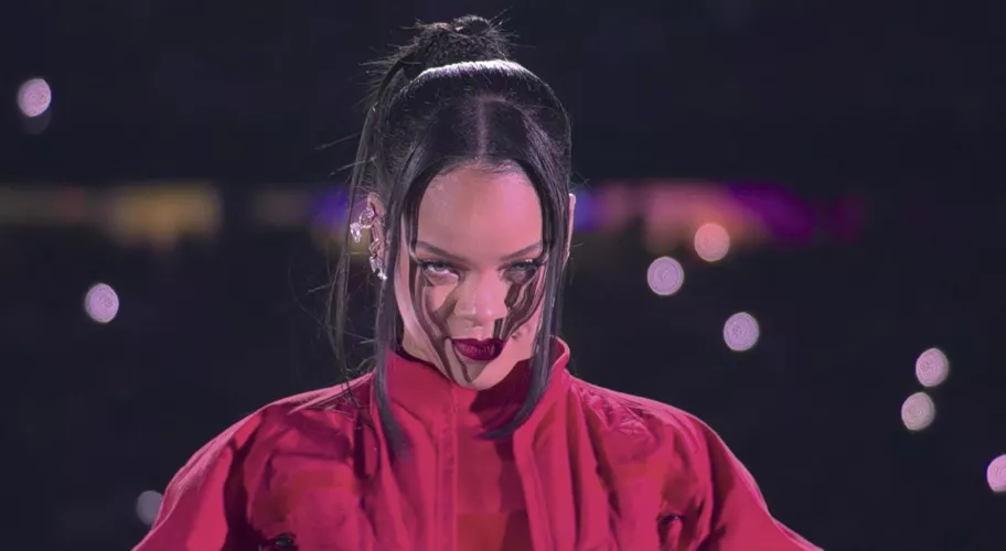 Rihanna by jondoe31313